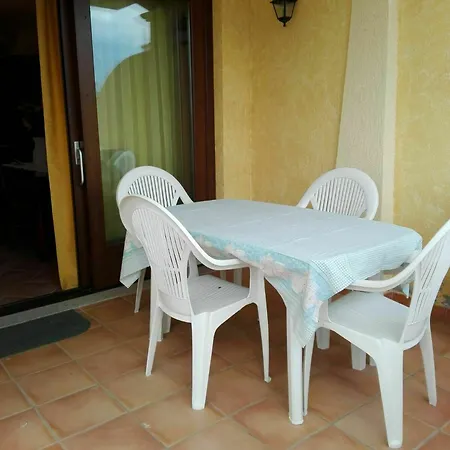 Apartment With 2 Bedrooms In Lu Bagnu, With Furnished Terrace - 300 M *
